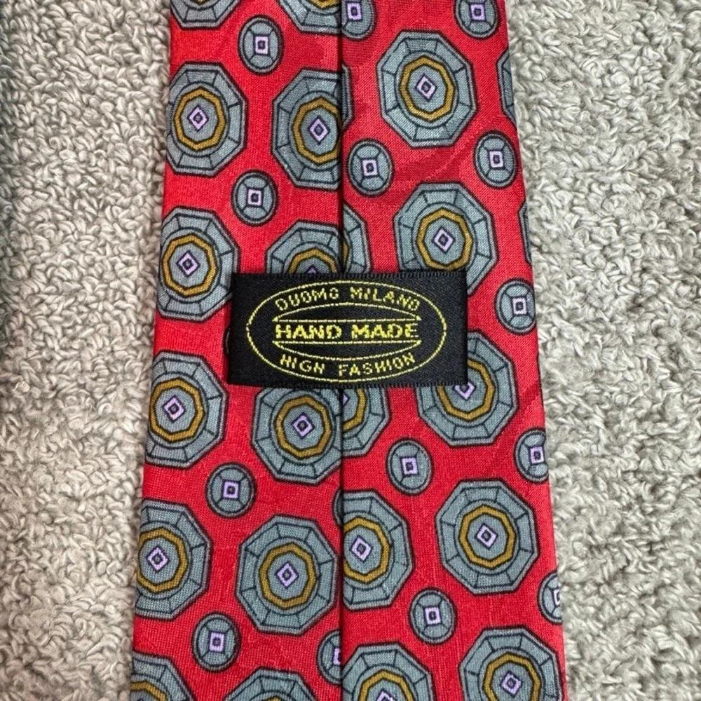 Duomo Milano Mens Silk Tie Red Geometric Novelty Golf Graphic Hand Made Italy